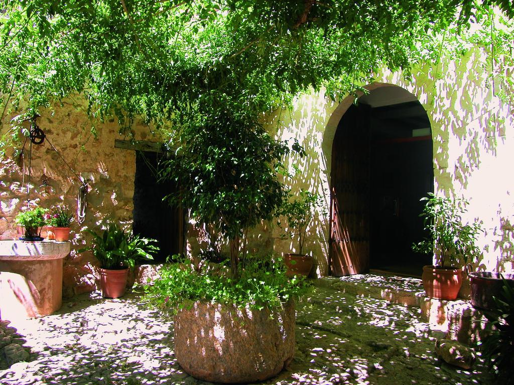 Finca Es Castell Binibona Exterior photo